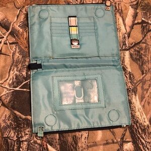 Thirty one cross town wallet